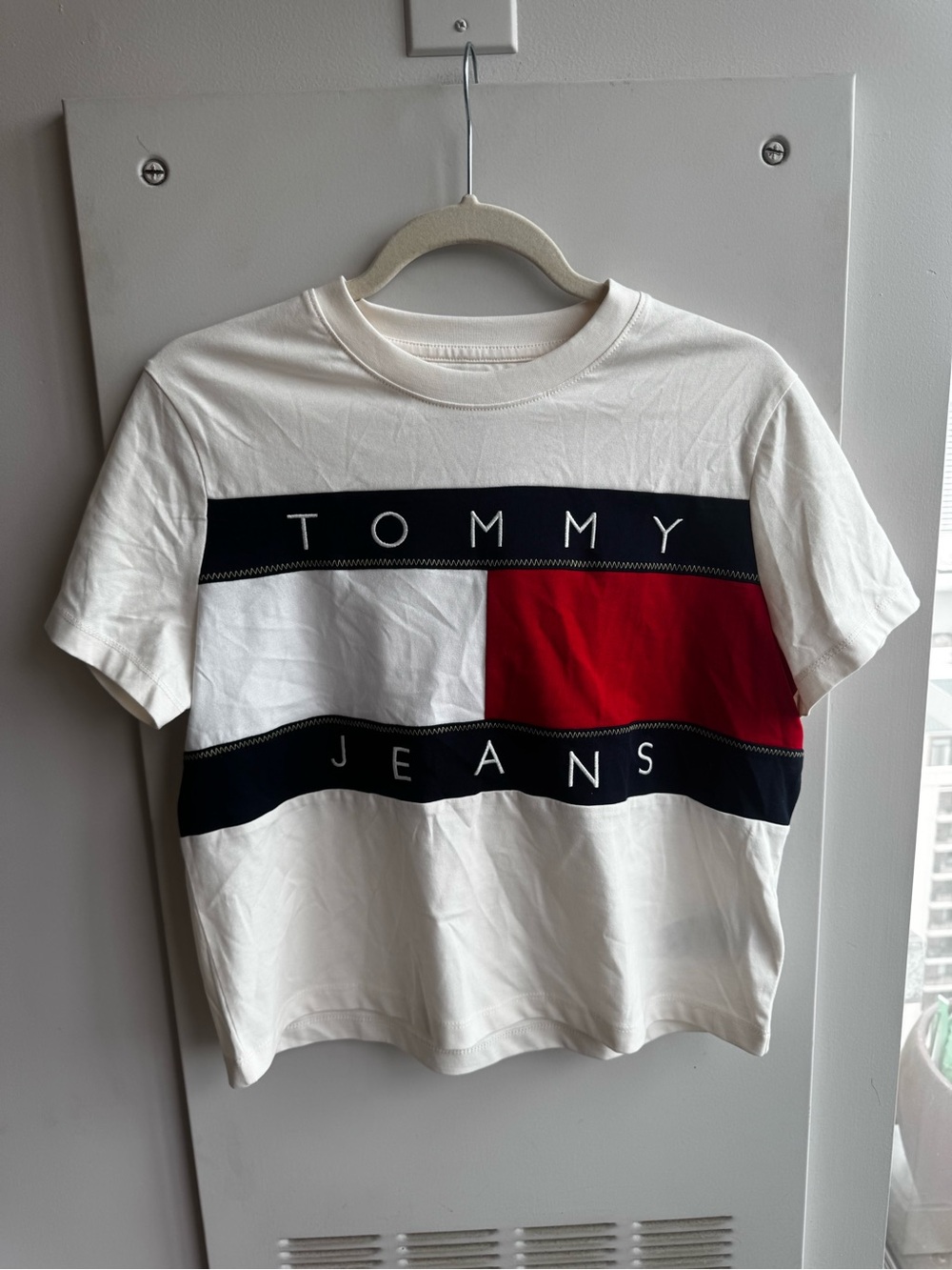 Tommy Jeans Flag Logo Colorblock Tee White Navy Red Women's Size L
